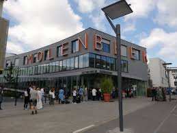 Comte de Flandre metro stop