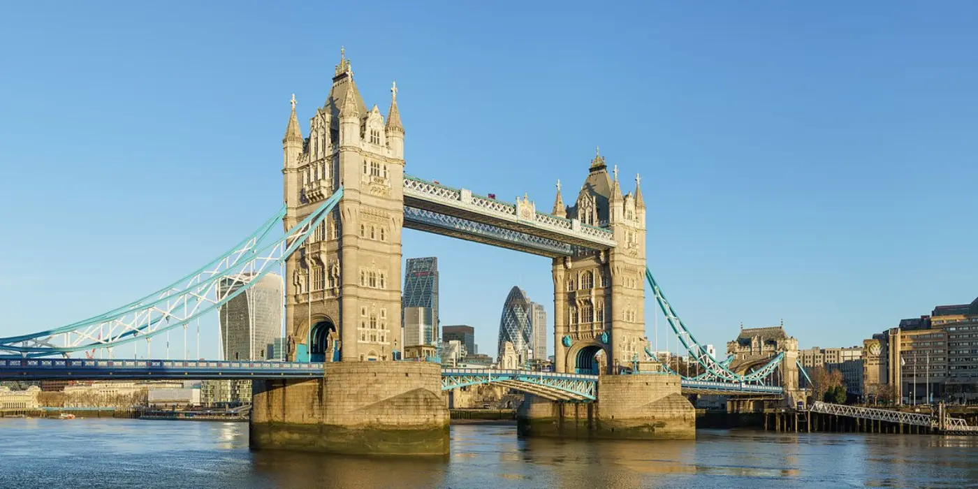 Puente de la Torre, en Londres