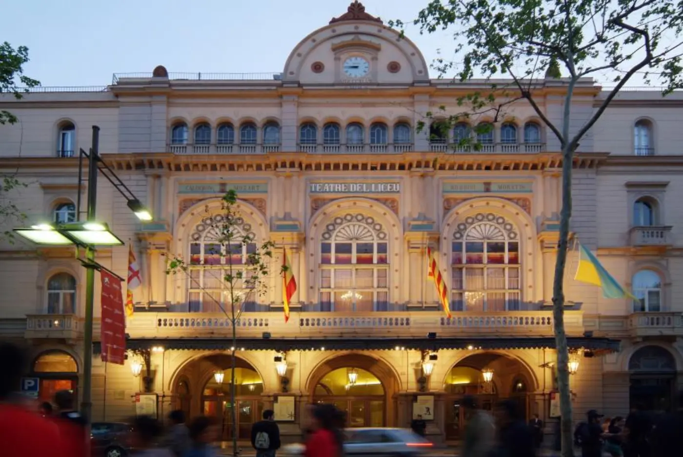 La ricca storia e la bellezza opulenta del Gran Teatre del Liceu a Barcellona
