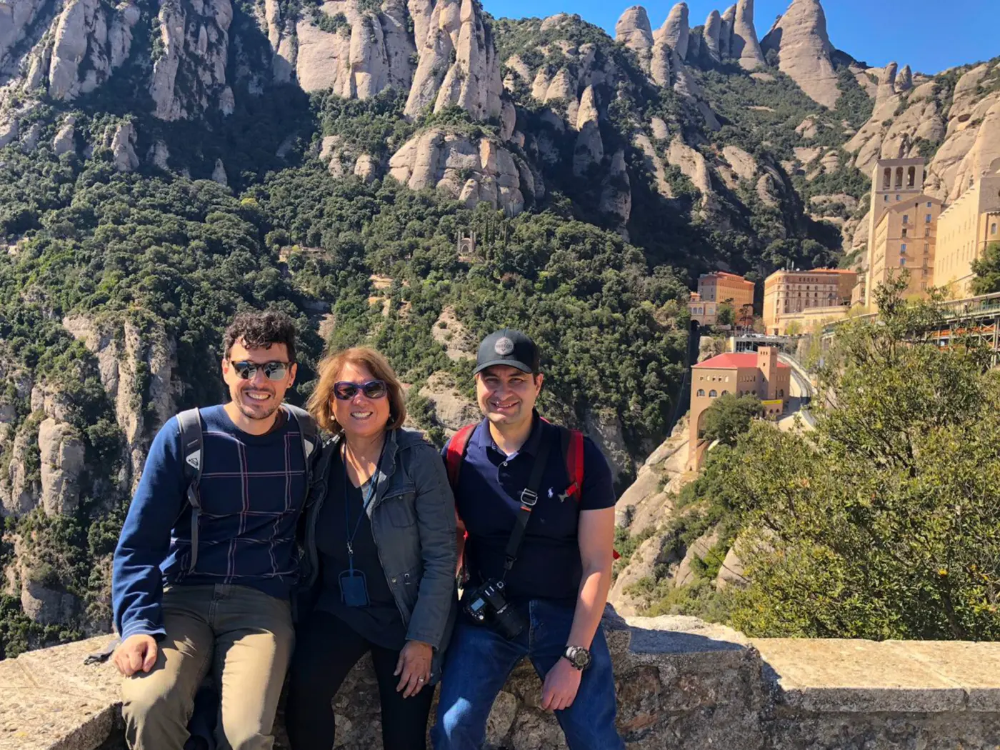 Excursion privée à Montserrat et à la crypte de Gaudí - Prise en charge à l'hôtel en voiture — photo 4