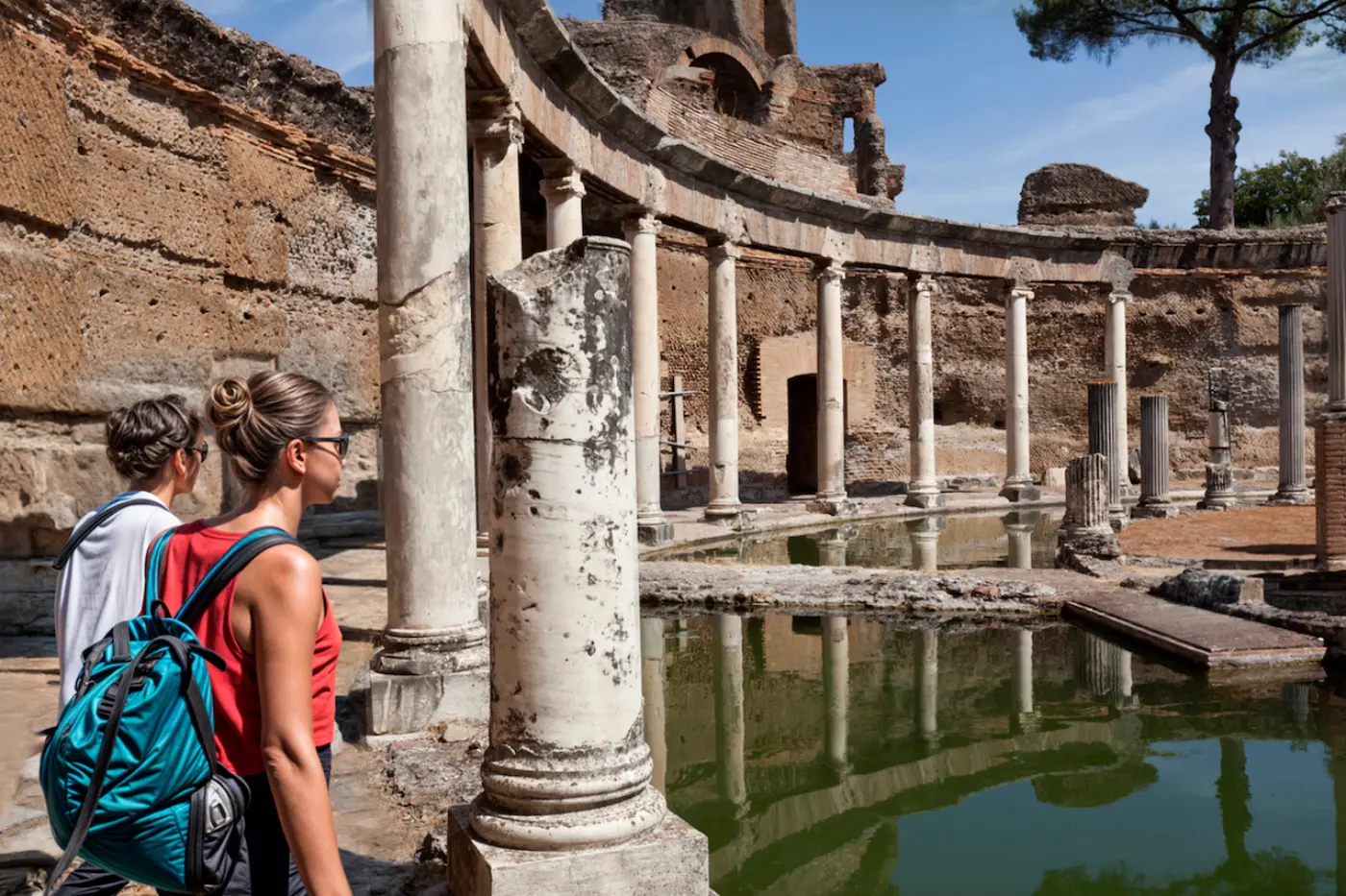 Visite privée à la Villa Adriana depuis Rome en train — photo 3