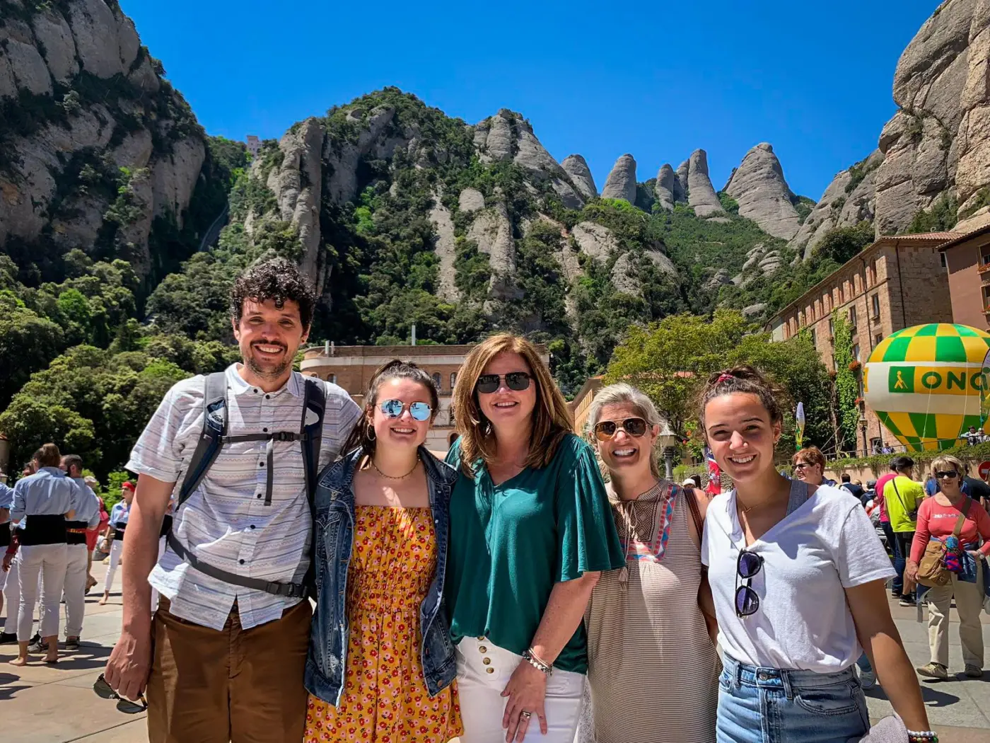 Excursion Privée à Montserrat en Train, Téléphérique et Repas - Local Cool Tour — photo 5