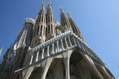 <p>The Sagrada Familia will reopen on July 4th in phases in "tribute to Barcelona".</p>