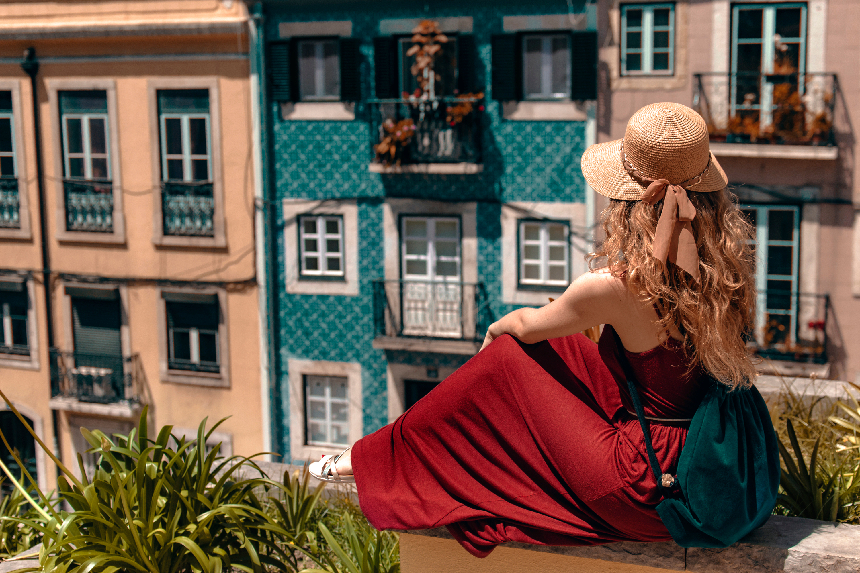 3- Visit the oldest neighborhood in Lisbon: Alfama.