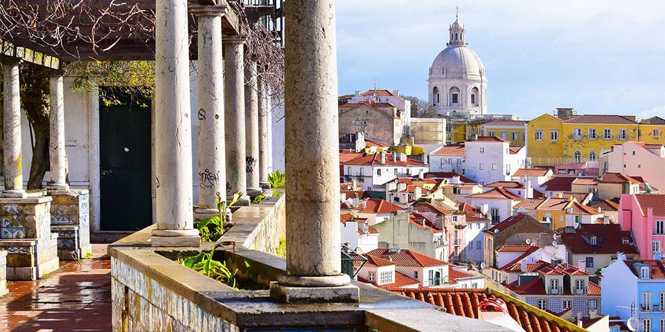Alfama neighborhood