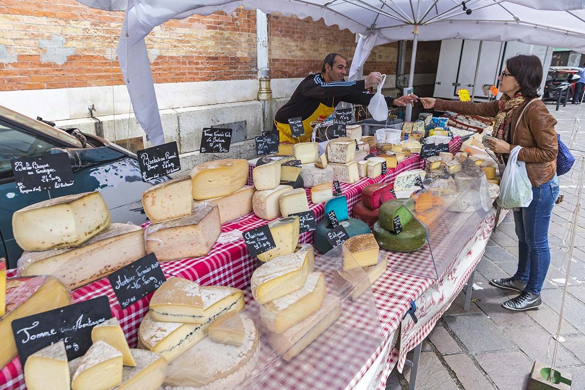 Marché des Agriculteurs Locaux