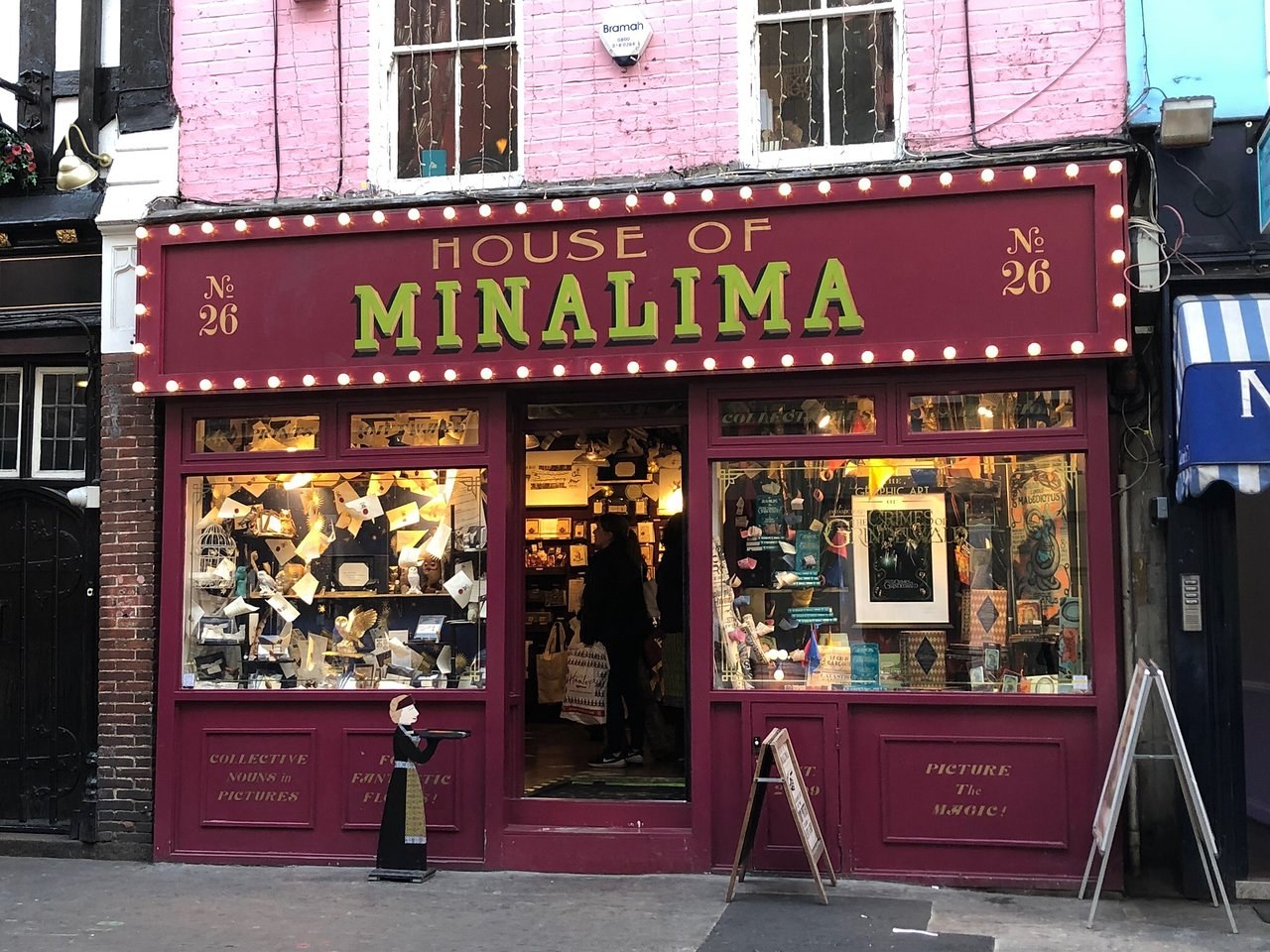 Casa de MinaLima