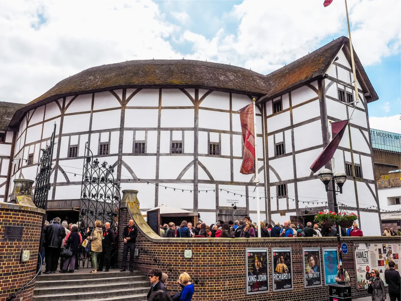 Prive-Tour voor een volledige dag - Kaartjes 'Sla de lijn over' naar Tower of London &amp; British Lunch — photo 3
