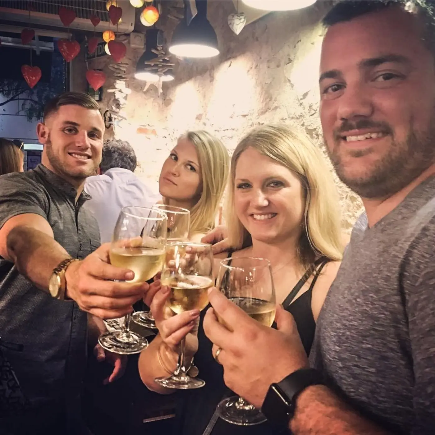 Experience Tapas & Wine in a private walking tour — photo 5