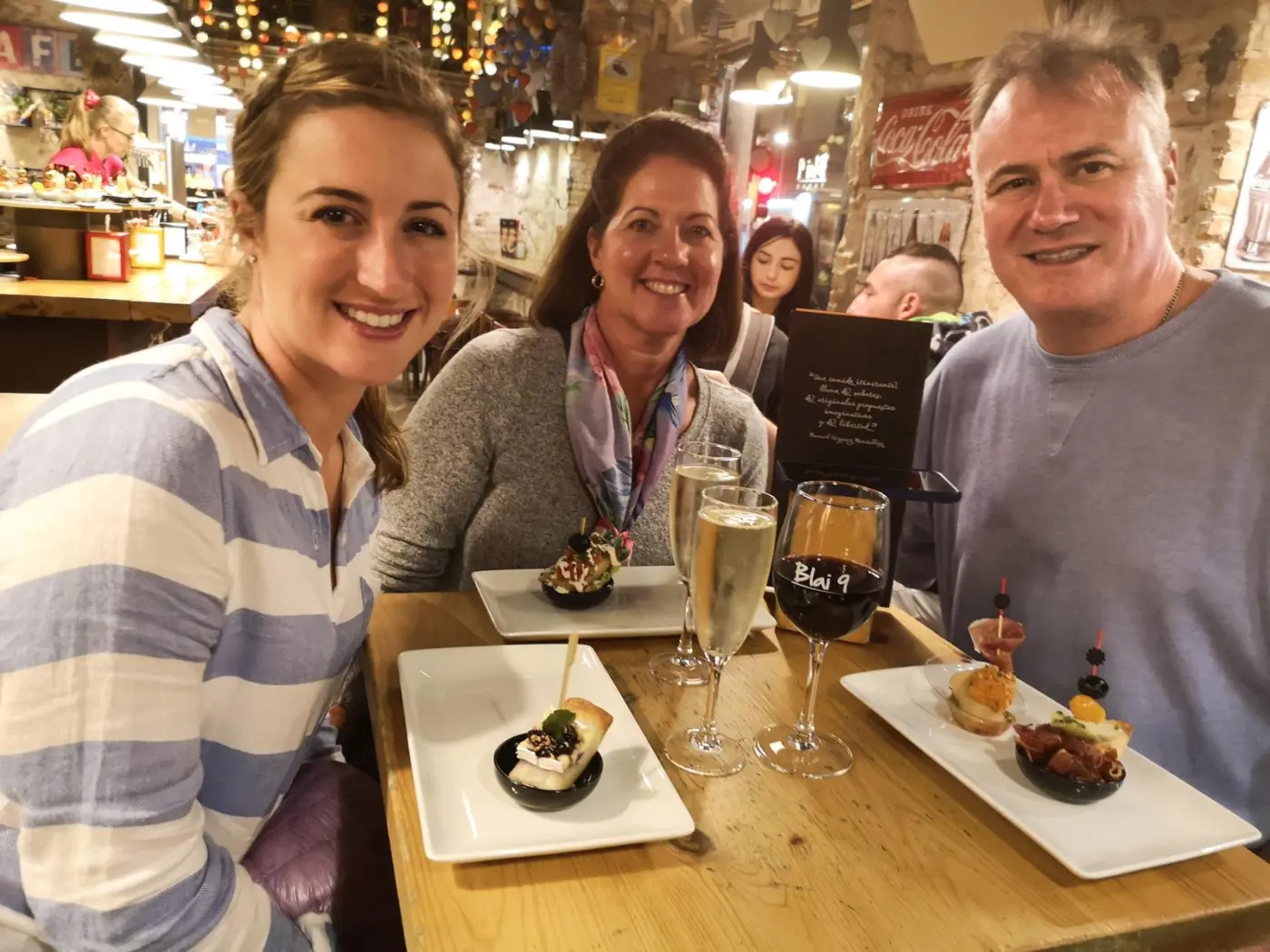 Experience Tapas & Wine in a private walking tour — photo 2