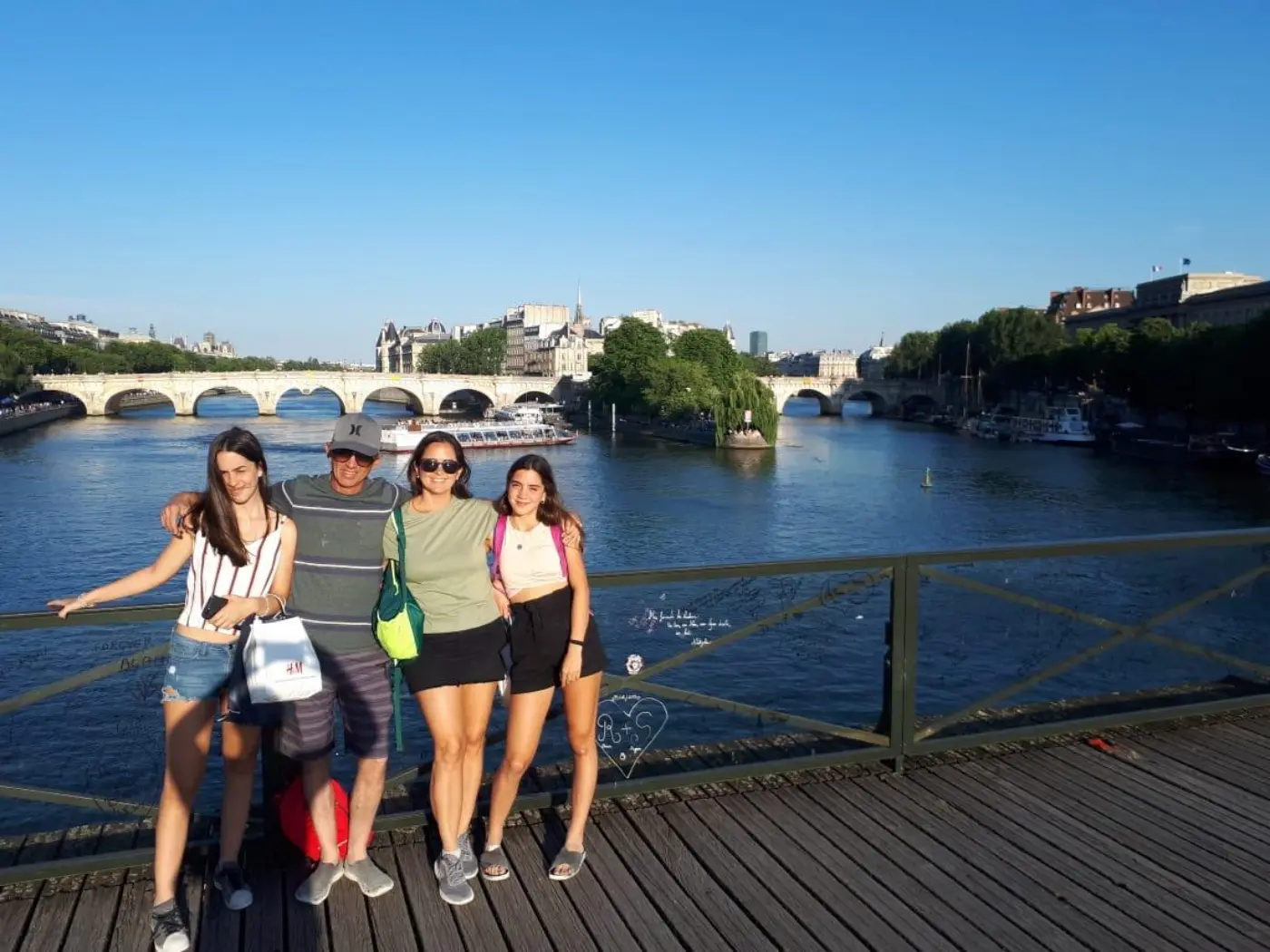 Tour privado para familias en París - Destacados, pastelería y el mejor museo para niños - Tour local interesante — photo 5