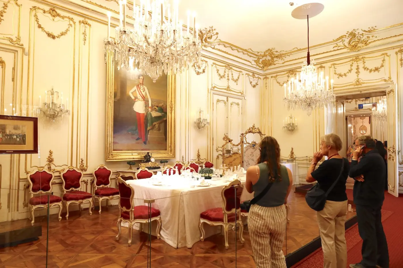 Vienna Sightseeing Private Tour: City Highlights & Sacher Cake — photo 4