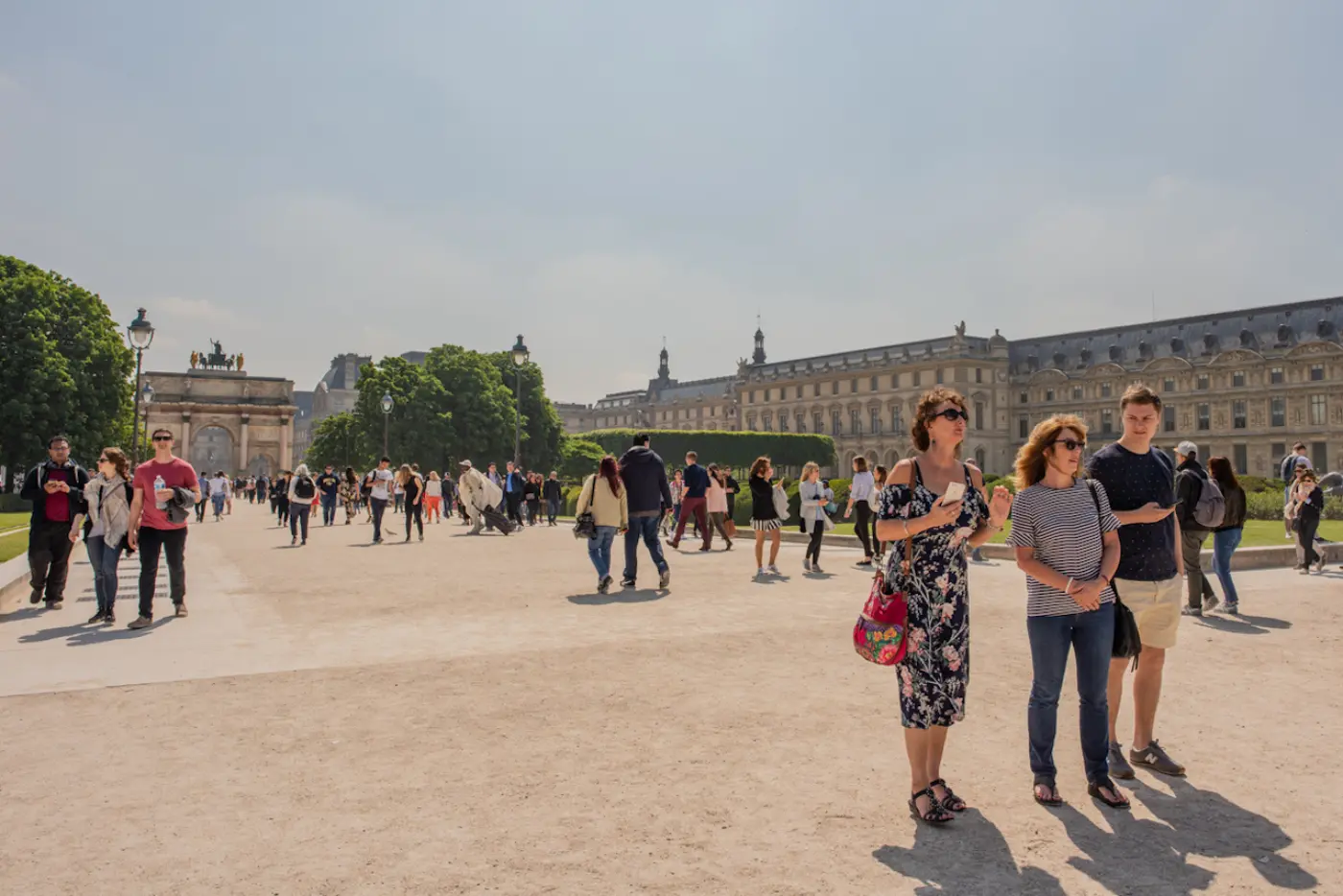Paris Private Tour: Highlights, Top Quarters & Eiffel Tower — photo 2
